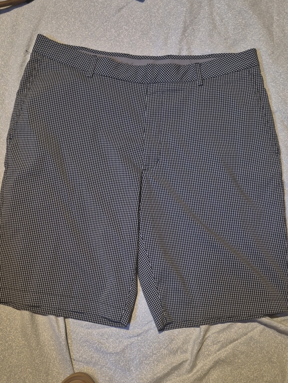 Walter Hagen Black & White Micro-Check Flat Front Golf Shorts